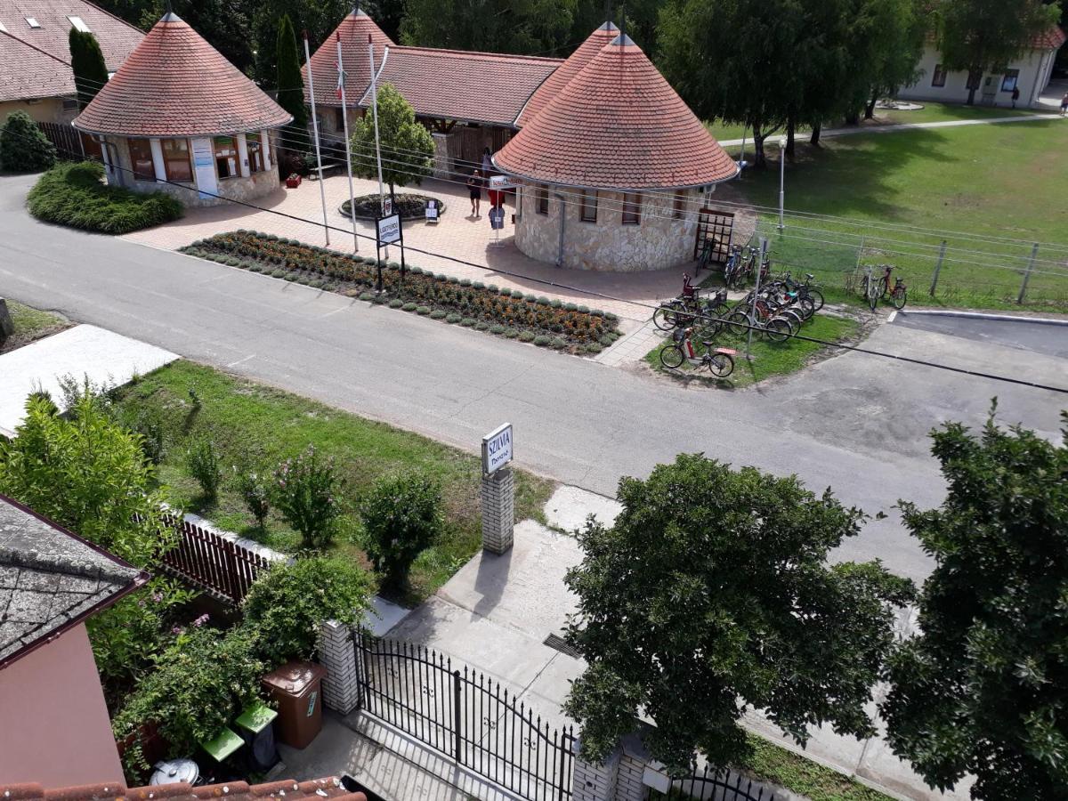 Bed and Breakfast Szilvia Panzio Дьомаэндрёд Экстерьер фото