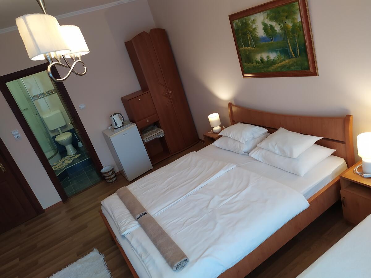 Bed and Breakfast Szilvia Panzio Дьомаэндрёд Экстерьер фото