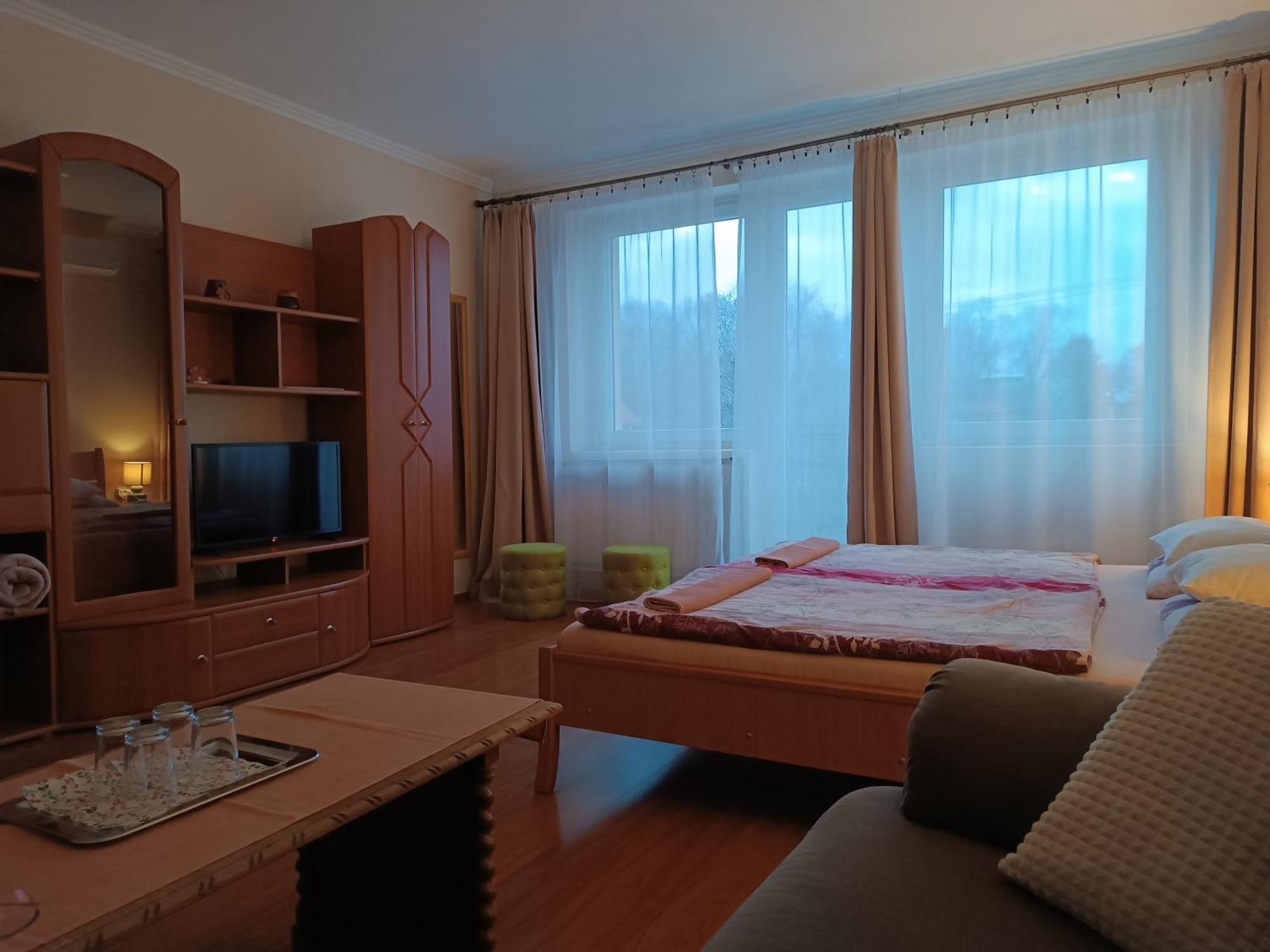 Bed and Breakfast Szilvia Panzio Дьомаэндрёд Экстерьер фото
